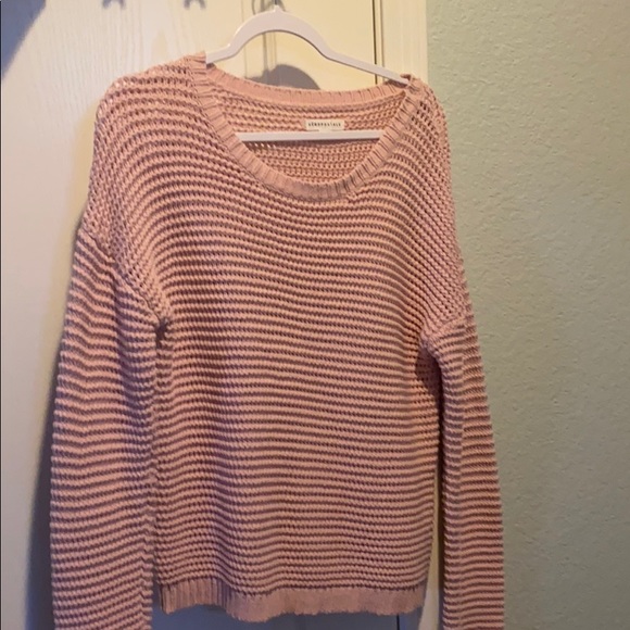 Sweater - Picture 1 of 3